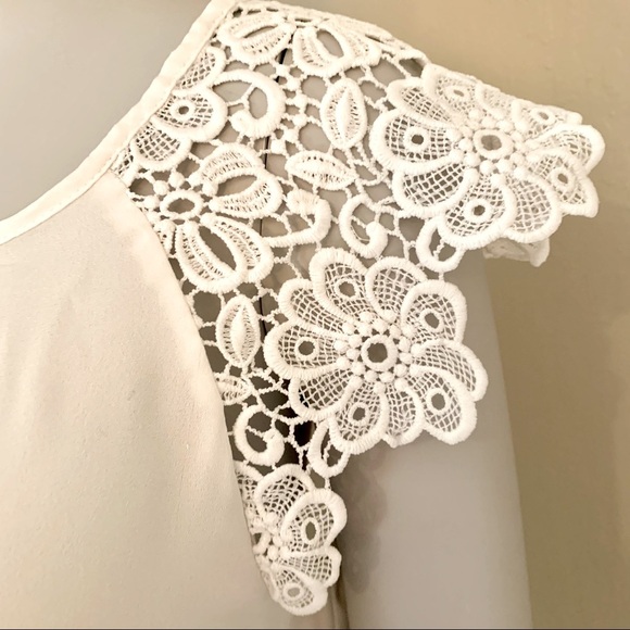 PHILOSOPHY Lace Cap Sleeve Top Silky Round Neck White - Picture 3 of 12